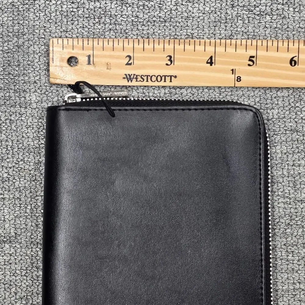 MARC JACOBS PASSPORT & DOCUMENT ORGANIZER – FULL ZIP – FAUX LEATHER – BLACK